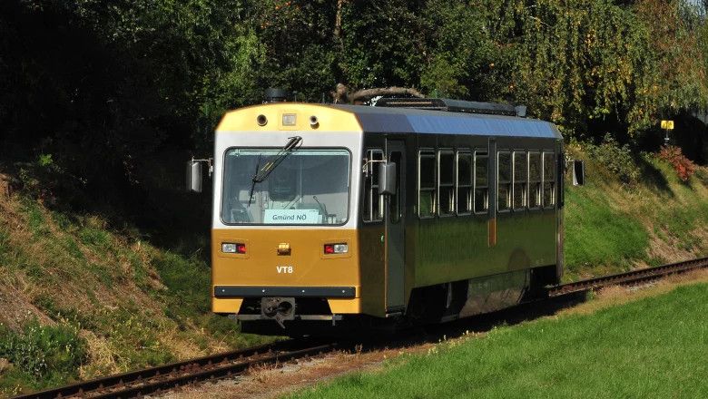 Unterwegs mit dem goldenen Triebwagen