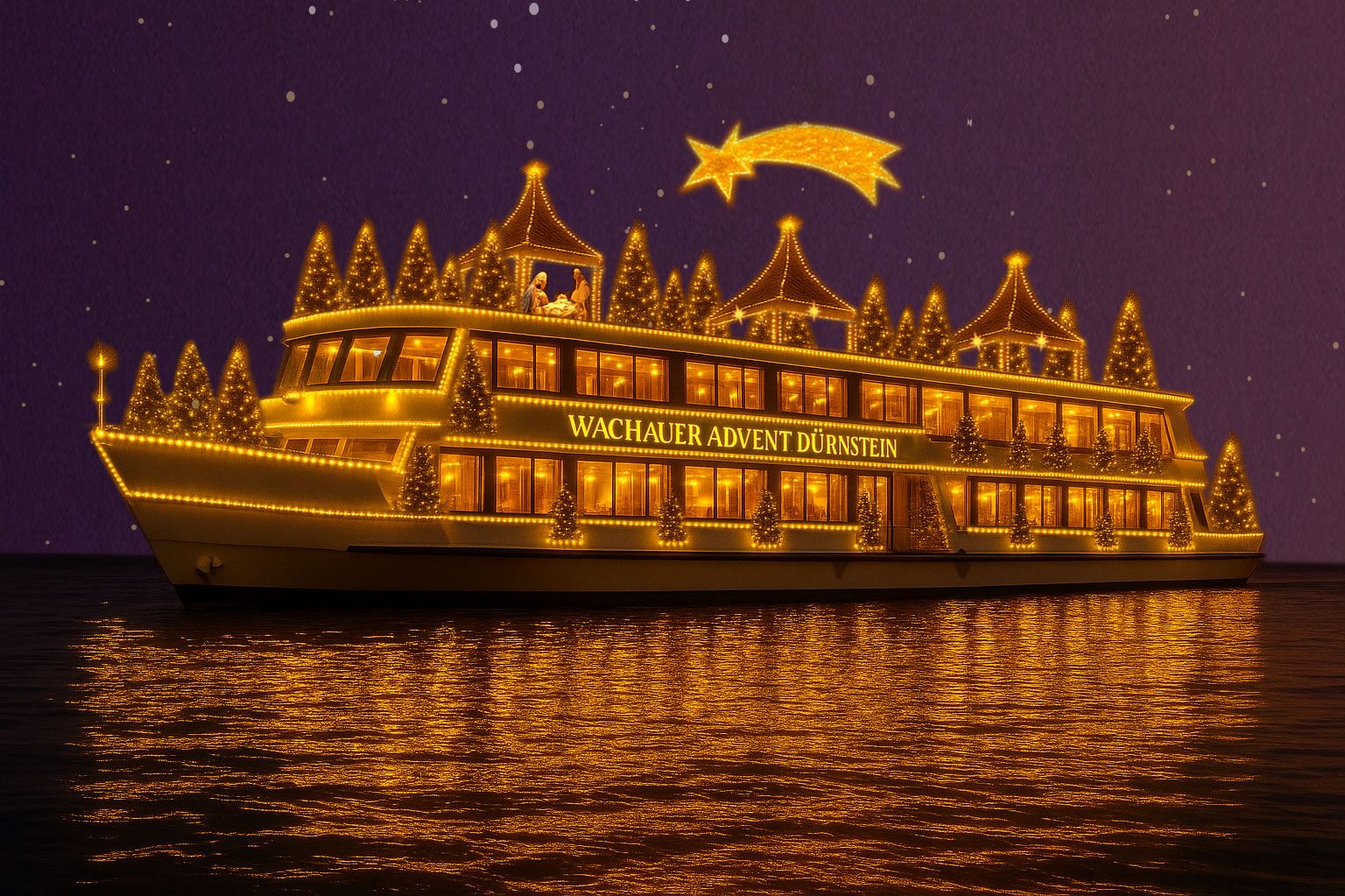 Beleuchtetes Schiff mit Weihnachtsdekoration auf einem Fluss bei Nacht.